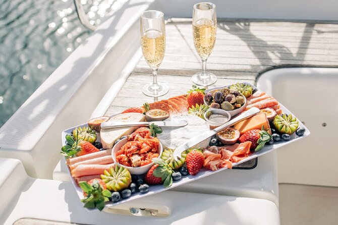 2 1/2 Hr Private Skippered Yacht Charter and Platter on Pittwater - Getting on board at Palm Beach Wharf (and what to plan around)