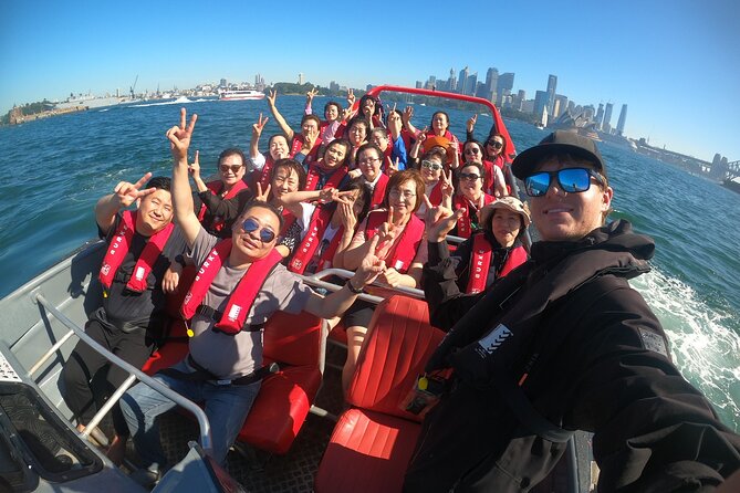 30-Minute Sydney Harbour Jet Boat Thrill Ride - The Pilot as Guide: Funny Facts Between the Spins