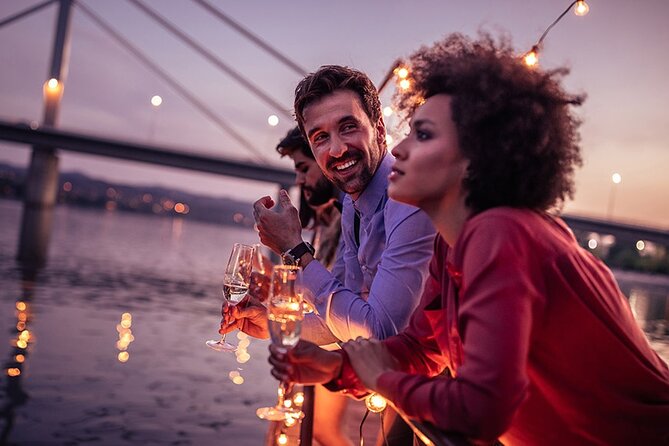 4-hour Vivid Latin Fiesta Dinner Cruise Shared Experience - The bar and drinks: fully licensed, but alcohol isn’t included