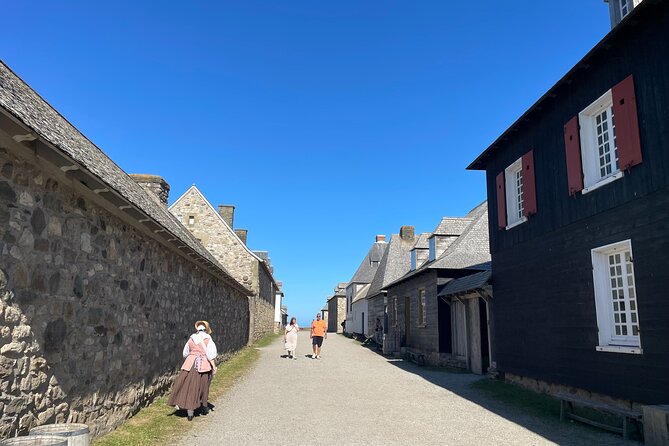 4 Hours Fortress of Louisbourg Tour - Cruise Pickup in Sydney: How to Meet the Guide Without Stress