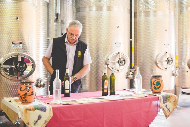 Award-Winning Hunter Valley Wine & Cheese Tour from Sydney - Sydney to Hunter Valley by air-conditioned coach: the day starts early