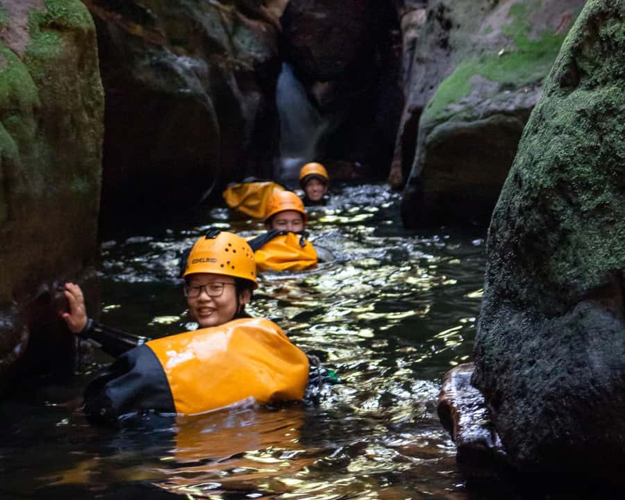 Blue Mountains: Abseiling and Canyoning Experience - Morning setup: abseiling from 5 metres to 30 metres with cliff-top views