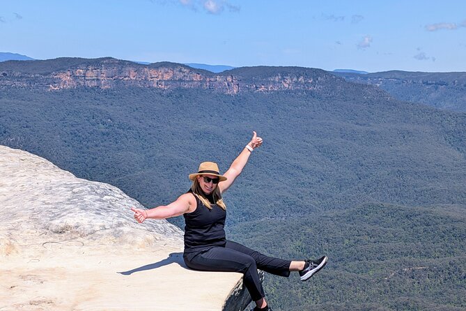 Blue Mountains Day Tour -Scenic World, Koalas & Roos (15 ppl LUX) - Jamison Lookout, Echo Point, Katoomba Cascades and the Three Sisters
