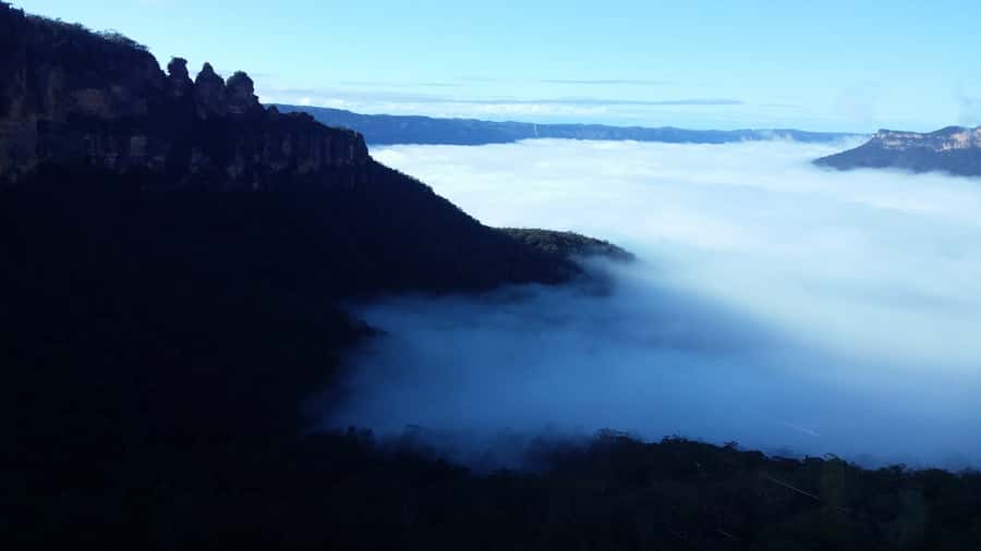 Blue Mountains day Tour small group from Sydney - Katoomba Waterfall and the Three Sisters lookouts
