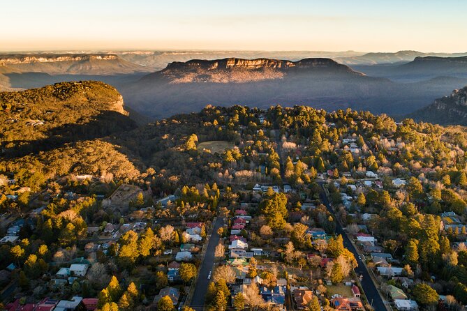 Blue Mountains Day Tour with Scenic World and Wildlife Park Entry - Bus Time, Driver-Guide Style, and the Small Group Advantage