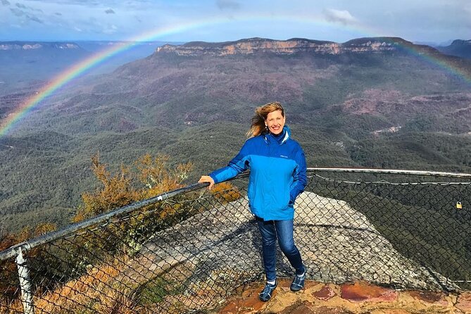 Blue Mountains Private Hiking Tour from Sydney - The Three Sisters and Honeymoon Bridge: iconic rock + a short walk