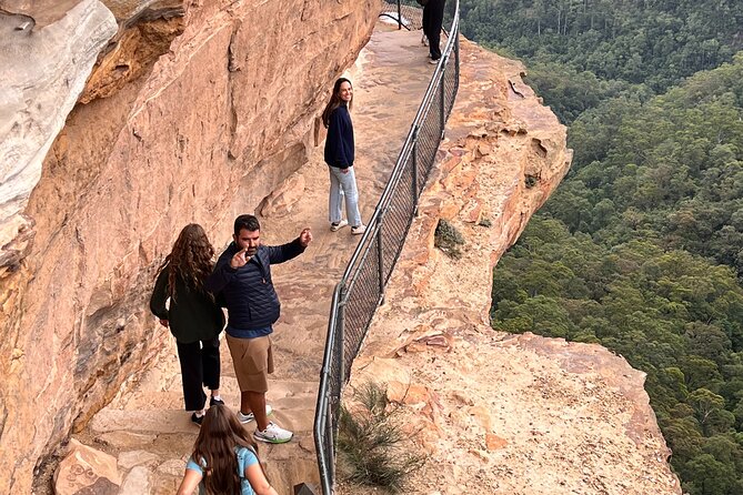 Blue Mountains Private Tours Sydney Zoo or Scenic world Options - Wentworth Falls and Katoomba Falls: the waterfall timing that works