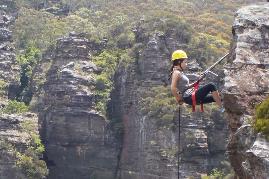 Blue Mountains: Spectacular Half Day Abseiling Adventure - What to wear in the Blue Mountains (and the shoe rules that matter)