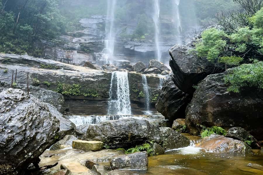 Blue Mountains Sunset Waterfalls Wildlife Tour From Sydney - Photo stops and Glenbrook: your first taste of the park