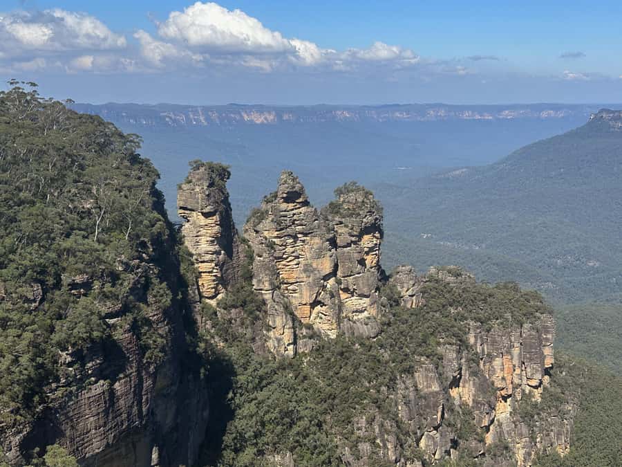 Blue Mountains Tour w/Lunch: Scenic World, Zoo & Koala Photo - Wentworth Falls + lunch: the Aussie pub meal part (and what to watch)