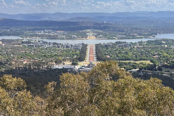 Canberra Private Tour from Sydney - Rocky’s private guide style: how customization actually helps