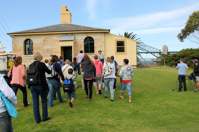 Convicts & Castles: Goat Island Walking Tour Including Sydney Harbour Cruise - The lunch portion: cold buffet, bubbly, and a breather