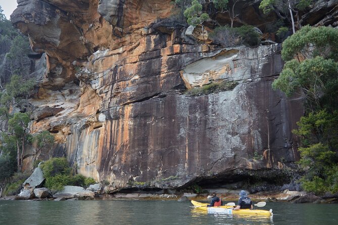 Cowan Creek Lunch paddle with Aboriginal rock art - Cowan Creek Aboriginal rock art: how the stop feels in real time