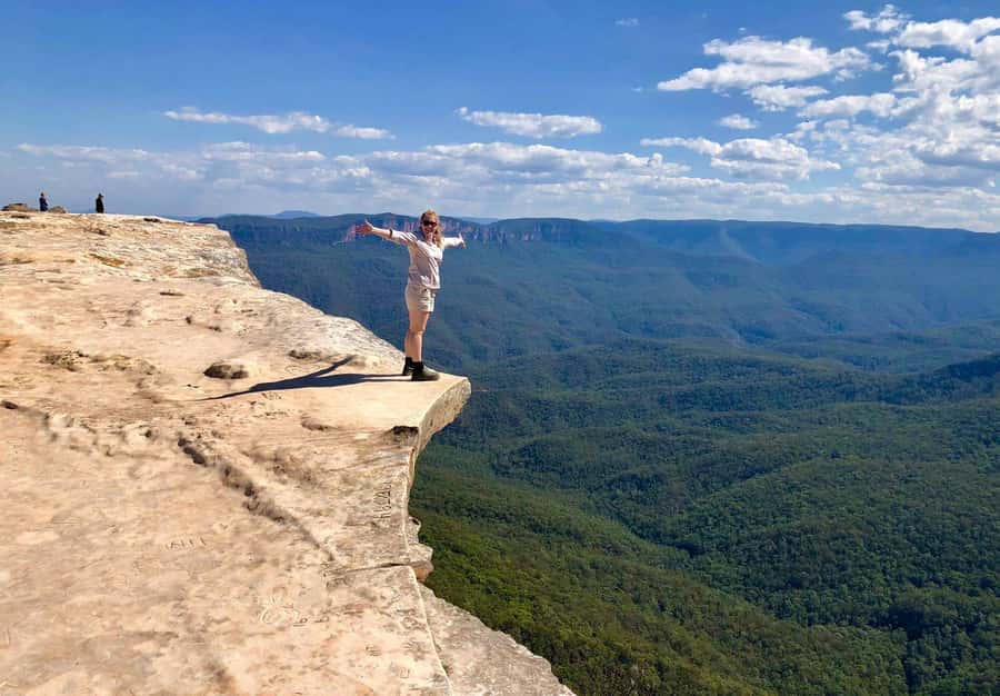 From Sydney: Blue Mountains Bushwalks & Featherdale Tour - Small-group comfort and why the vehicle matters