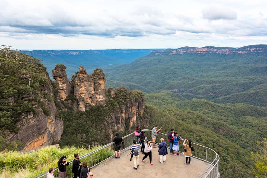 From Sydney: Blue Mountains, Scenic Railway, & Sydney Zoo - Getting from central Sydney: pickup timing and what to expect
