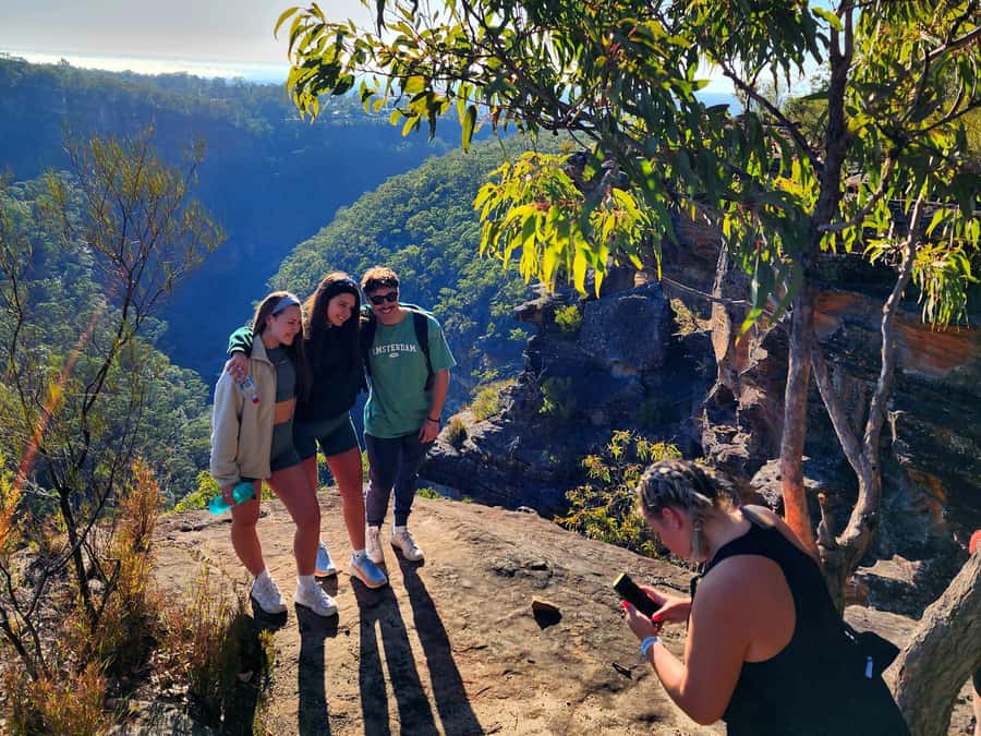 From Sydney: Blue Mountains Tour with Waterfall Walk & Lunch - Wentworth Falls: The 187m Waterfall and The Steps of Doom Question
