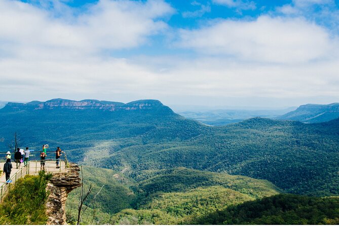 From Sydney: Blue Mountains with Zoo, Koala Photo & Scenic World - The Drive Into Blue Mountains Country (and How to Use It)