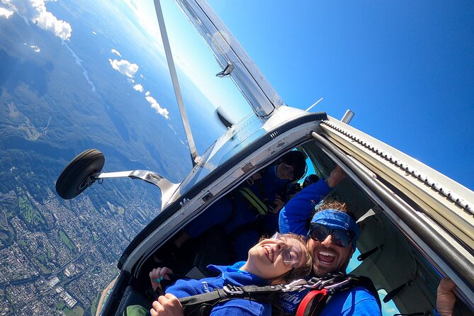 From Sydney: Tandem Skydive Experience over Wollongong Beach - North Wollongong Beach: why this tandem parachute jump works so well