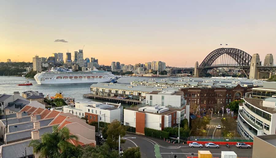 Half Day Small Group : The Story of Sydney Tour - Four Seasons Hotel Pickup to The Rocks Origins: Settling In Right Away