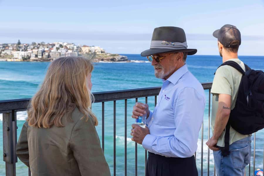 Half Day Sydney Sightseeing Tour - The Rocks & Bondi Beach - Sydney Harbour views and the Harbour Bridge angle