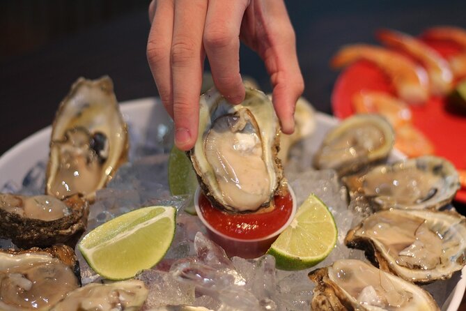 Hunter Valley Tours from Sydney : Wine, Oyster & Dumpling Escape - Heatherbrae’s Pies in Ourimbah: Breakfast With a Proper Aussie Bite