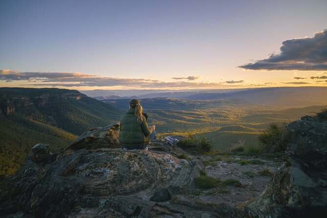 Intimate Blue Mountains Wild Kangaroos & Sunset for Nature Lovers - Leura backstreets to the Three Sisters rainforest canyon