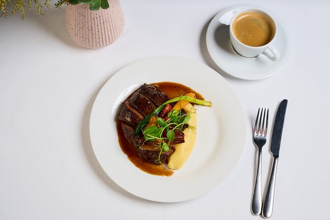 Journey Beyond Sydney Harbour Dining Cruise - What You’re Really Paying For: Dinner, Views, and the Small-Group Advantage