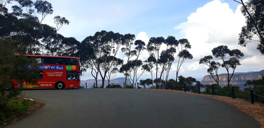Katoomba: Blue Mountains Full-Day Hop-On Hop-Off Bus Tour - Leura Village and Leura Cascades: a change from cliff drama