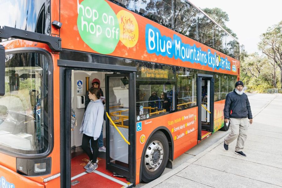 Katoomba: Lyrebird Hop-On Hop-Off and Scenic World Pass - Between stops: how to use the included guidebook
