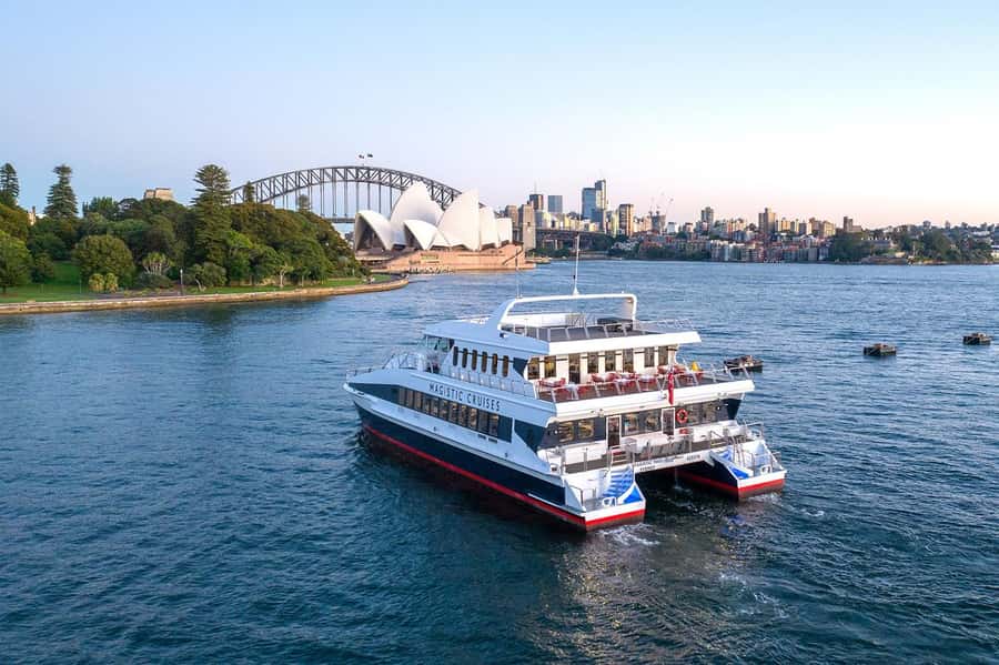 Luxury Catamaran Lunch Cruise with Deluxe Buffet - Stops and Sightseeing Rhythm: How the Timing Plays