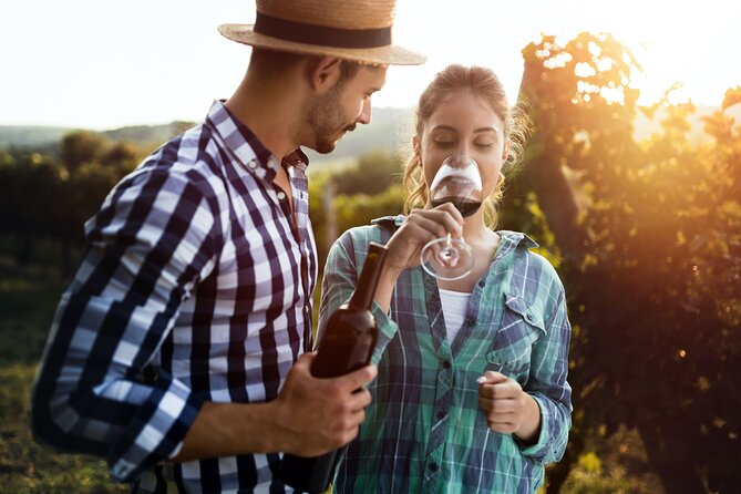 Luxury Hunter Valley Wildlife & Wine Tasting Tour from Sydney - Lunch at Oaks Cypress Lakes Resort: good views, optional cost