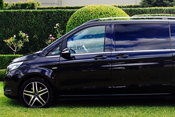 Luxury Mini Bus - Sydney Airport Transfers - Luggage limits: the small rule that can cause big problems