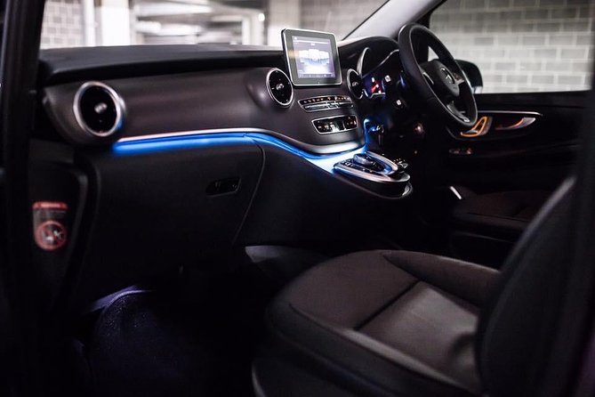 Luxury Mini Bus - Sydney Airport Transfers - Should you book a Luxury Mini Bus Sydney Airport Transfer?