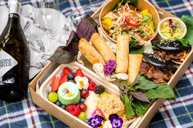 Picnic in the Royal Botanic Gardens for 2 - The Royal Botanic Gardens setting: why this picnic feels like a special occasion