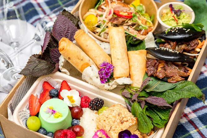 Picnic in the Royal Botanic Gardens for 2 - Who this picnic suits best (and who should reconsider)