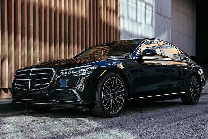 Premium Private Transfer FROM Sydney Airport to Sydney CBD/Downtown 1-11 people - A Simple Ride Script: From Landing to Your Hotel Door