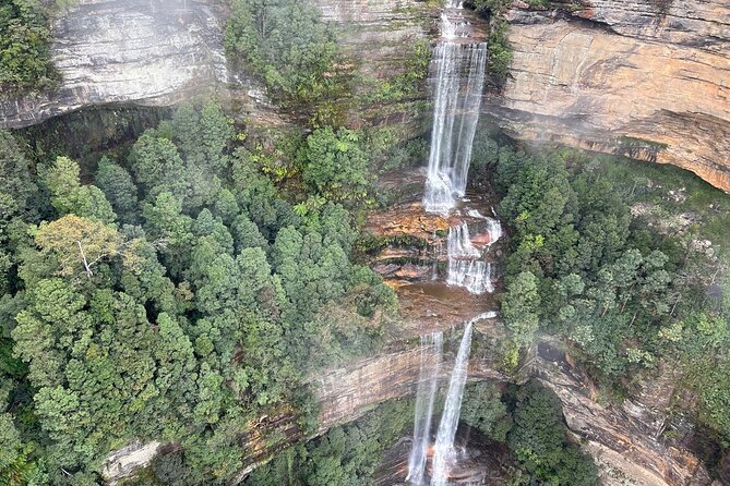 Private Blue Mountains Day Trip VIP from Sydney luxury Mercedes - Echo Point and the Three Sisters: short stop, big moment