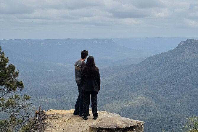 PRIVATE Blue Mountains Scenic World Wentworth Falls & Cruise Tour - Echo Point: Three Sisters views with the right amount of time