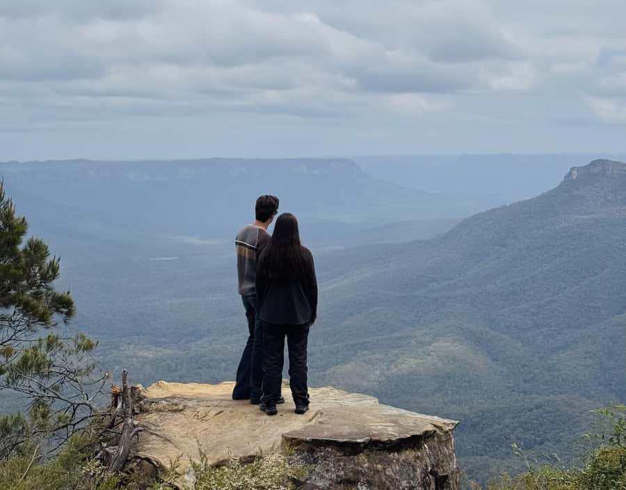 Private Blue Mountains, Scenic World & Wentworth Falls Tour - Katoomba Falls and the lookouts: getting your final photos right
