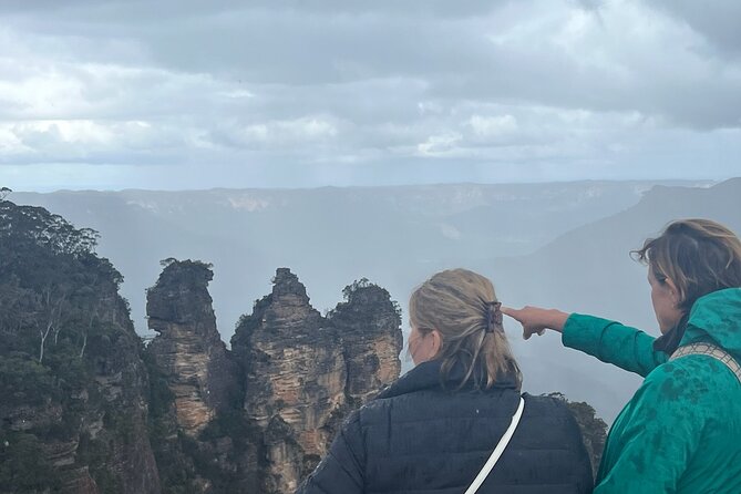 Private Blue Mountains Tour | Waterfalls, Koalas & Views - Lincoln’s Rock: a fast valley panorama to get your bearings
