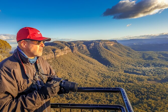 PRIVATE Blue Mountains Wilderness & Wildlife Late Start Tour - Wentworth Falls Lake: bush picnic lunch in a calm pocket