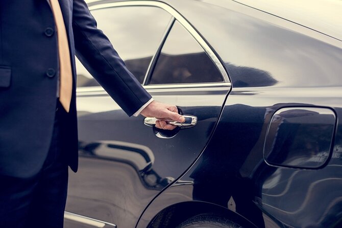 Private Chauffeured Airport Departure Transfers in Sydney - Should You Book This Sydney Airport Departure Transfer?