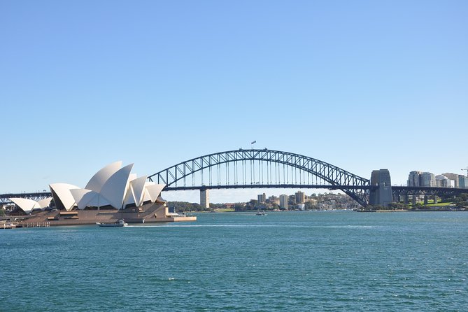 Private Essential Sydney Tour Including Lunch at the Cruising Yacht Club of Australia - Rushcutters Bay lunch at the Cruising Yacht Club of Australia