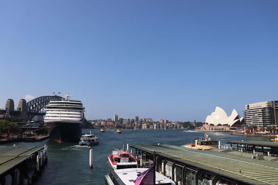 Private Half Day Sydney City Tour - The eastern suburbs loop: Kings Cross, Double Bay, and Vaucluse