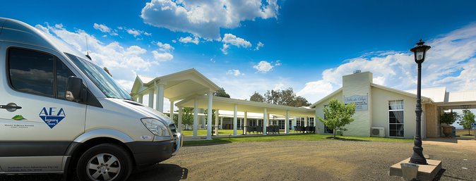 Private Luxury Tour: Tastes of the Hunter Valley - Café Enzo lunch in a Tuscan-style setting
