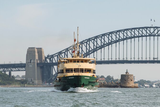 Private Sydney Discovery Tour - The Rocks and Milsons Point: first impressions with bridge views