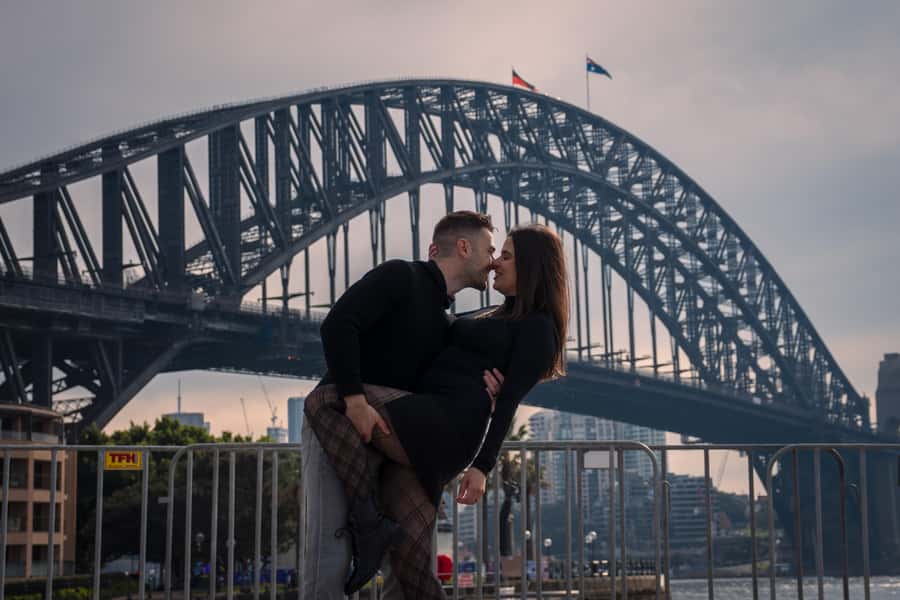 Professional photoshoot at The Rocks in Sydney - Your 30–45 minute flow: how the photographer works with you