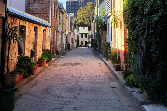 Surry Hills & Darlinghurst History Tour — Gangsters, Girls & Grog - Ending on Stanley Street: From Crime Stories to Speakeasy Drinks