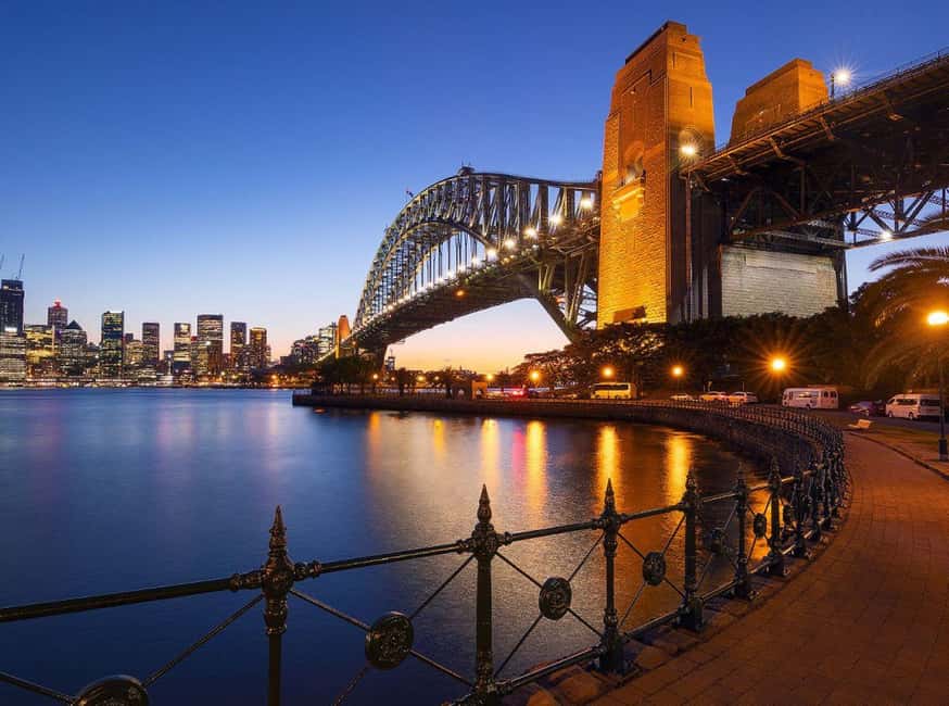 Sydney: 2, 3 or 5-Day Unlimited Attractions Pass - Wildlife and farm time: Featherdale Wildlife Park + Calmsley Hill Farm