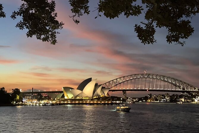 Sydney: 90-Minute Panoramic Big Bus Night Tour - Live Audio and Earbuds: Don’t Fight the Wind